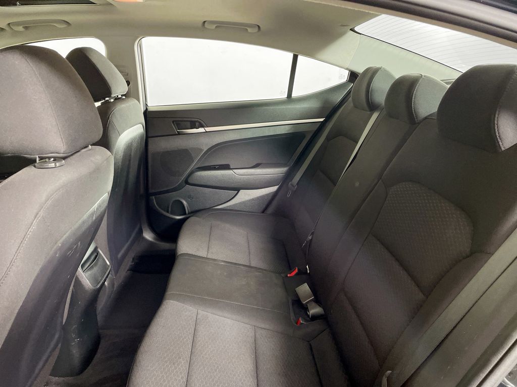 2019 Hyundai Elantra Value Edition photo 22