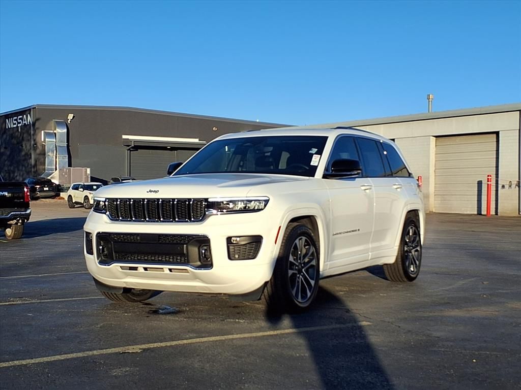 Used 2022 Jeep Grand Cherokee Overland with VIN 1C4RJHDG4N8580405 for sale in Kansas City