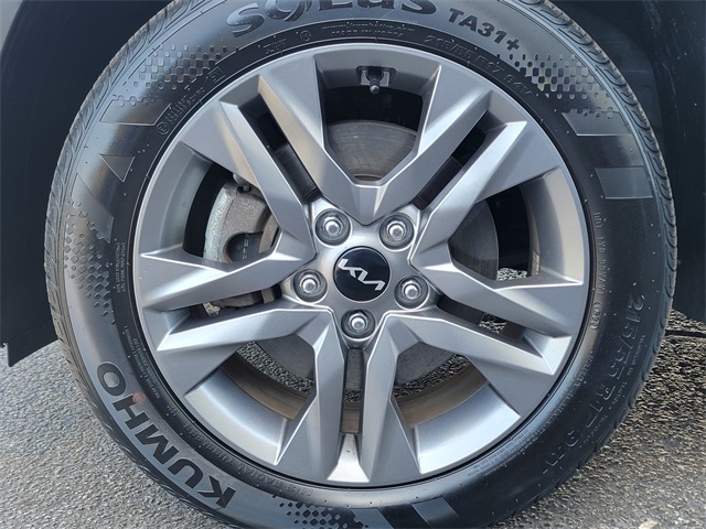2023 Kia Seltos LX photo 11