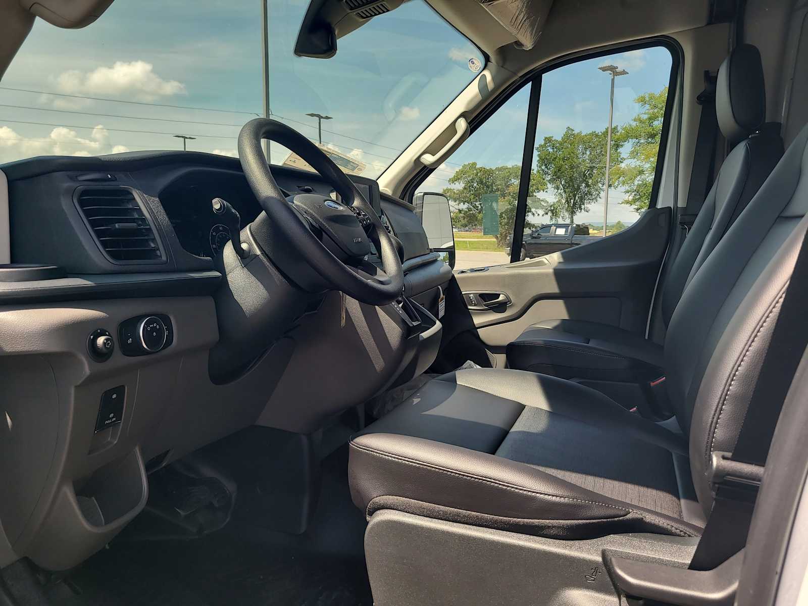 2025 Ford Transit Cargo Van photo 10