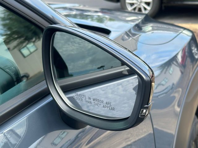 2025 Mazda CX-50 2.5 Select photo 10