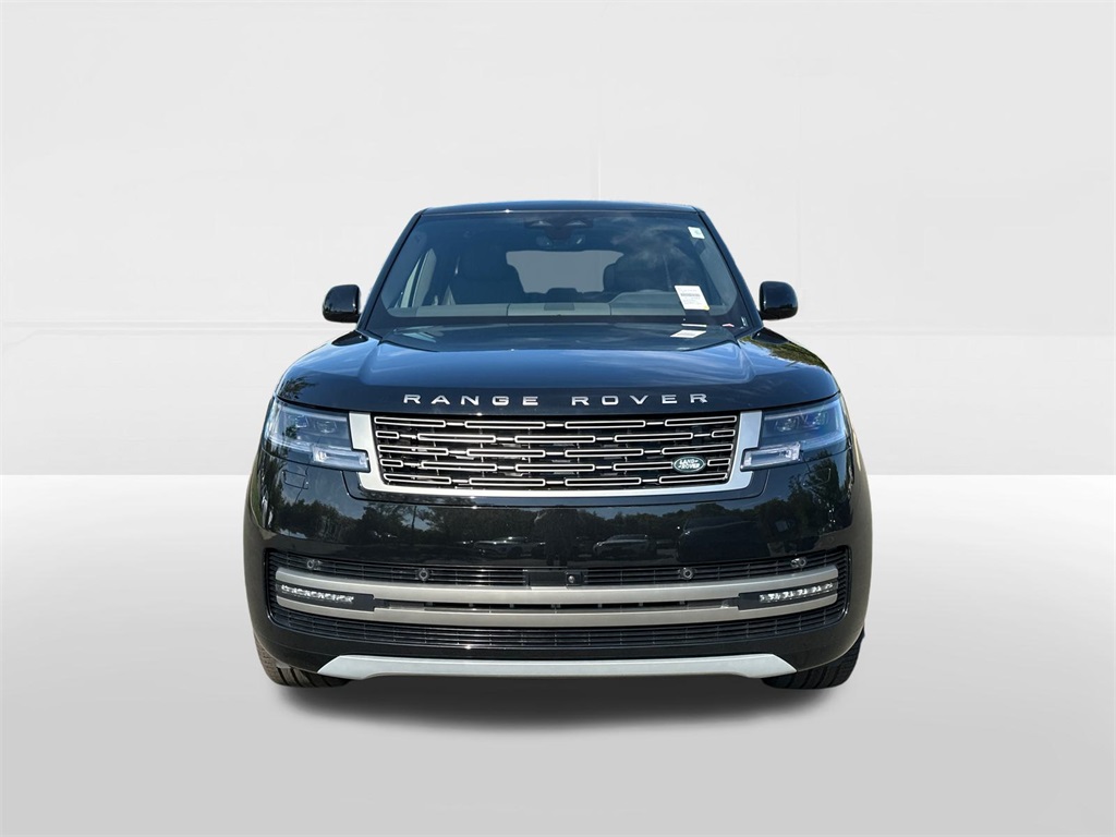 2025 Land Rover Range Rover SE photo 5
