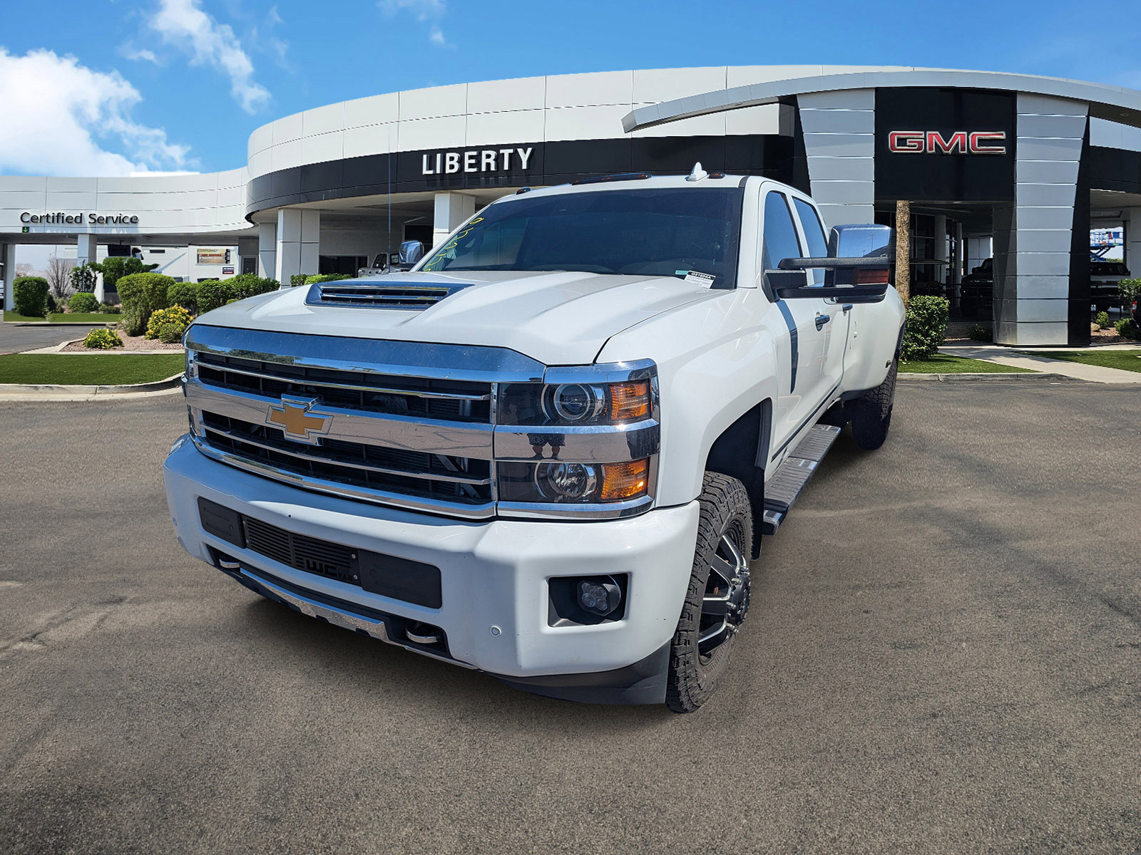 2019 Chevrolet Silverado 3500HD High Country photo 2