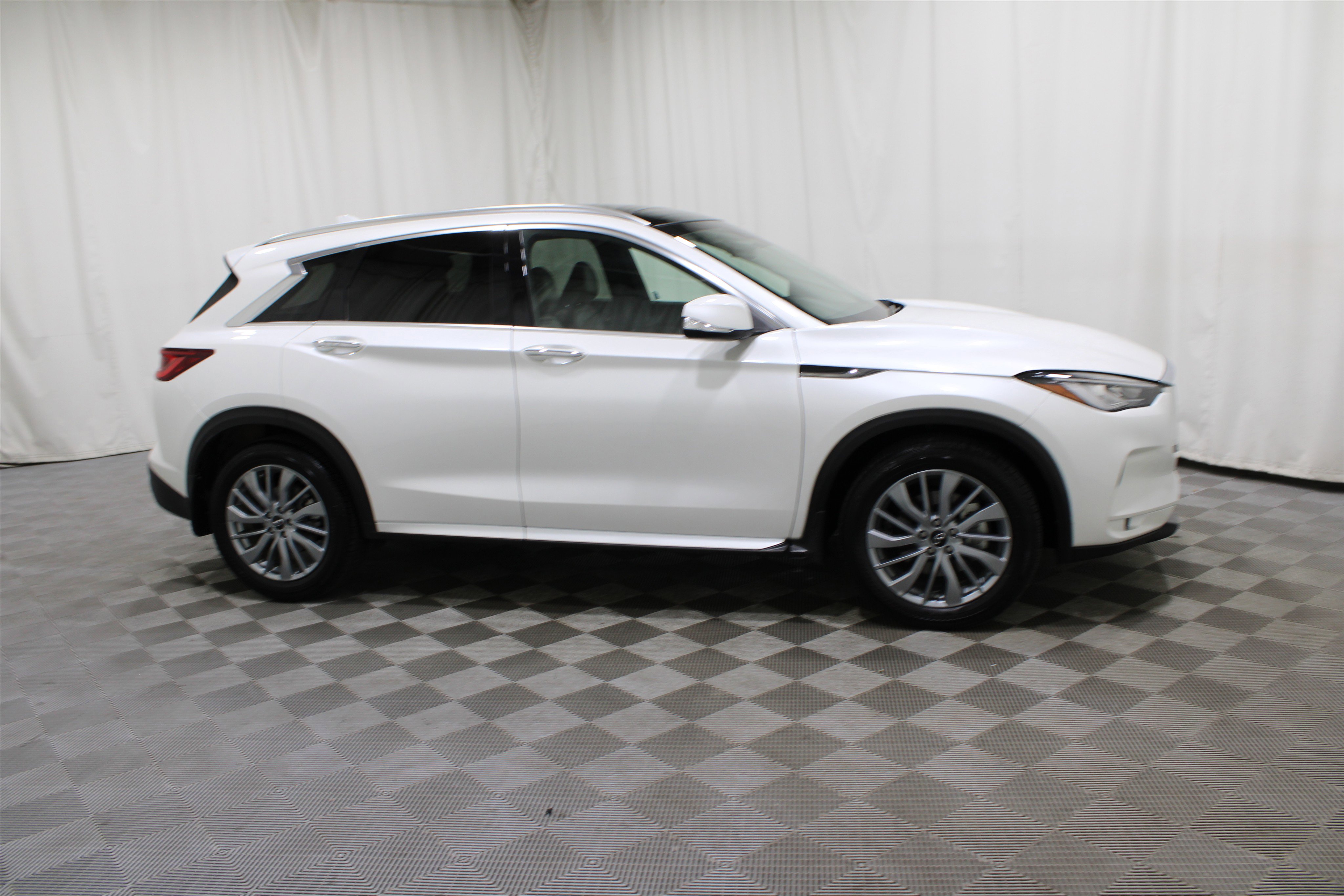 2025 Infiniti QX50 Luxe AWD photo 18