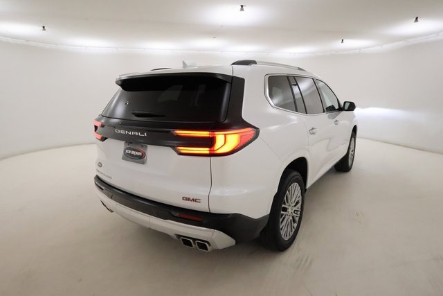 2025 Gmc Acadia Denali photo 3
