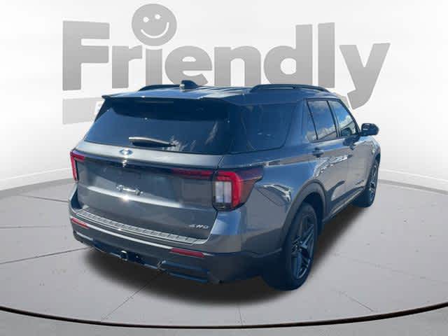 2025 Ford Explorer ST-Line photo 4