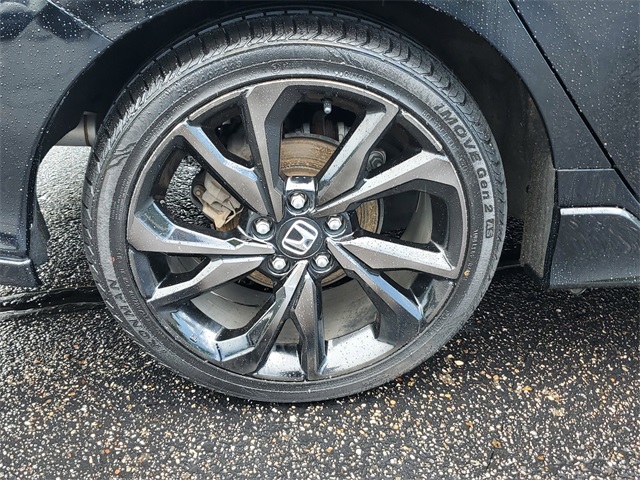 2018 Honda Civic Sport photo 6