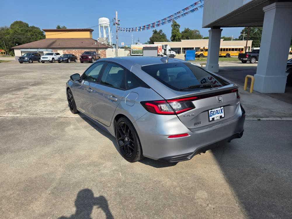 2024 Honda Civic Hatchback Sport photo 2