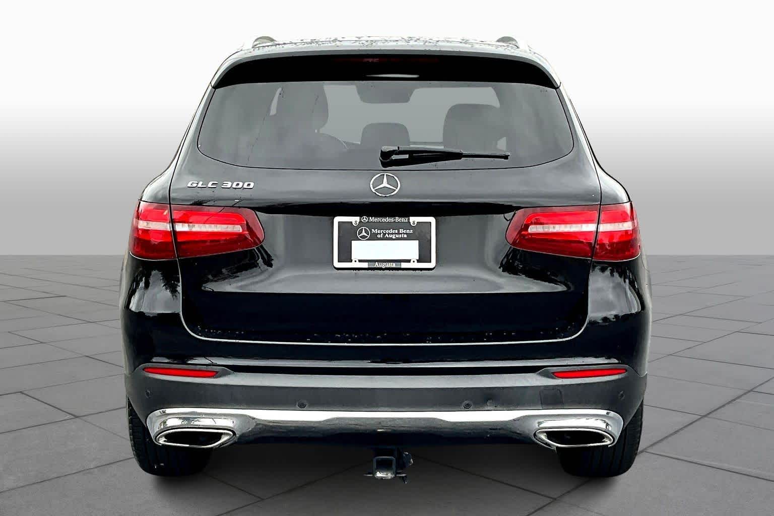 2019 Mercedes Benz GLC 300 photo 3