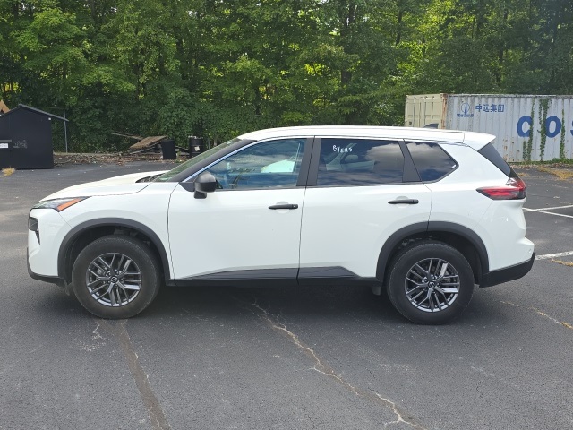 2024 Nissan Rogue S photo 3
