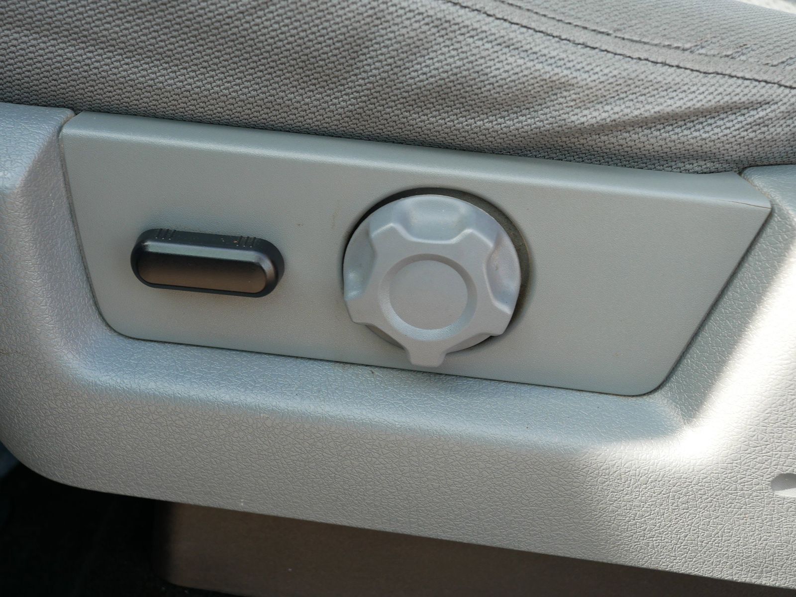 2014 Ford F-150 photo 12