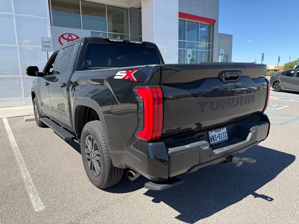 2025 Toyota Tundra SR5 photo 3
