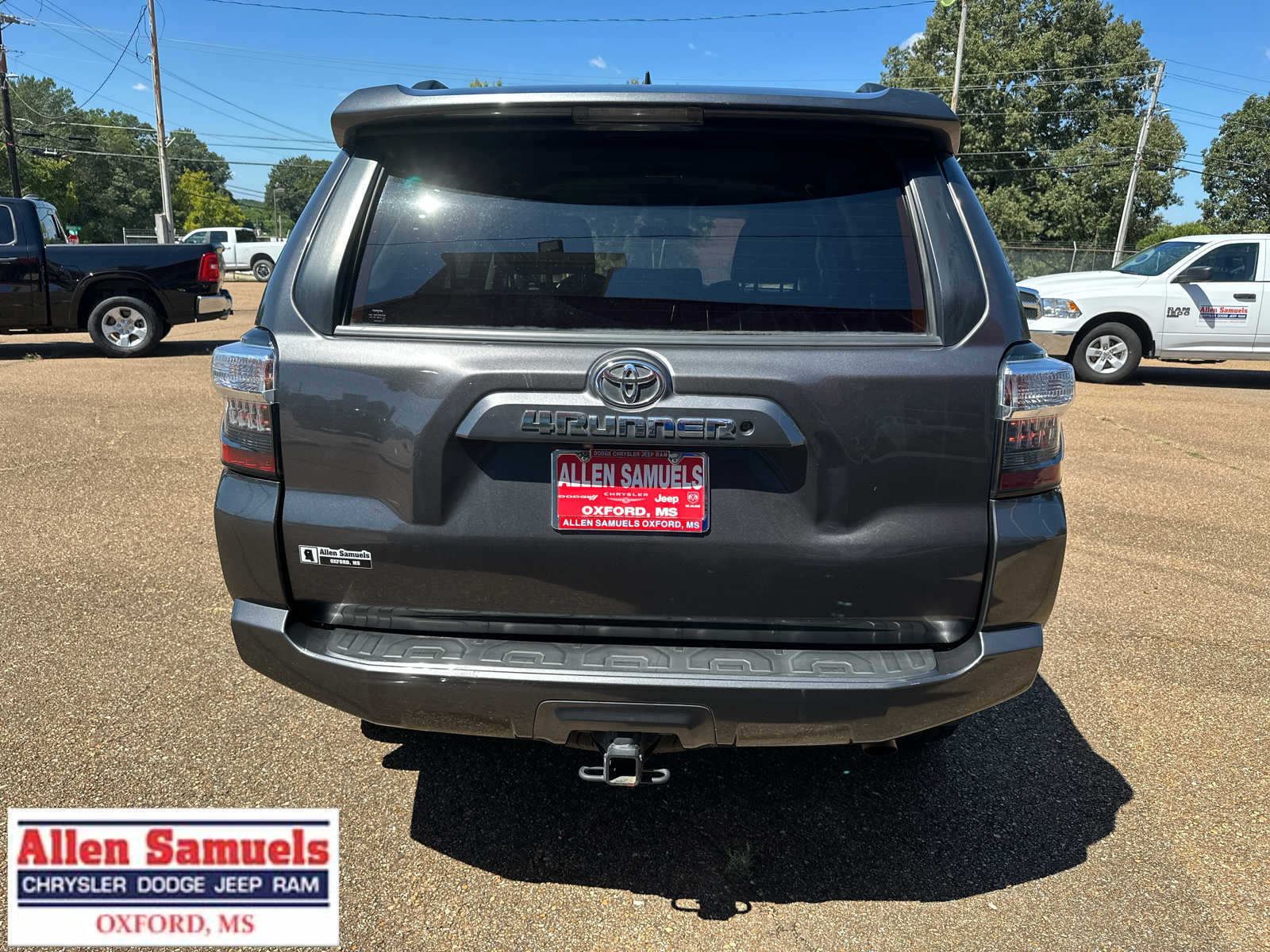 2019 Toyota 4Runner SR5 photo 6