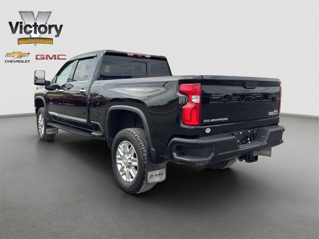 2024 Chevrolet Silverado 3500HD High Country photo 4