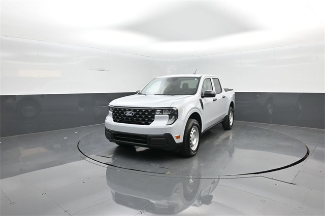 2025 Ford Maverick XL photo 2