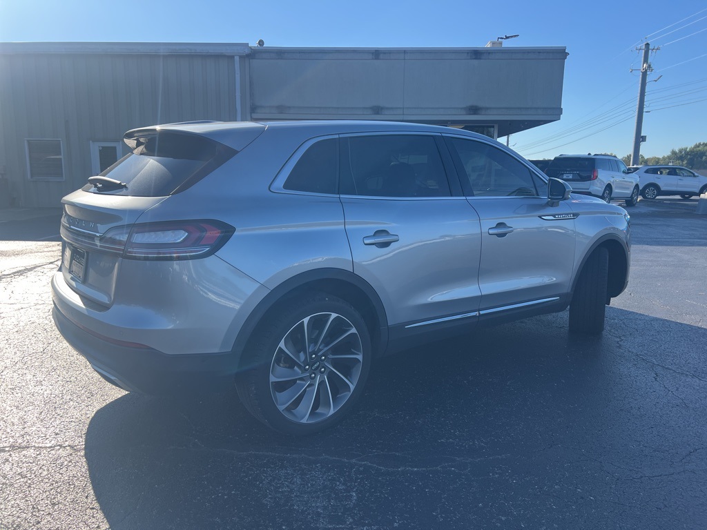 2022 Lincoln Nautilus Reserve photo 4