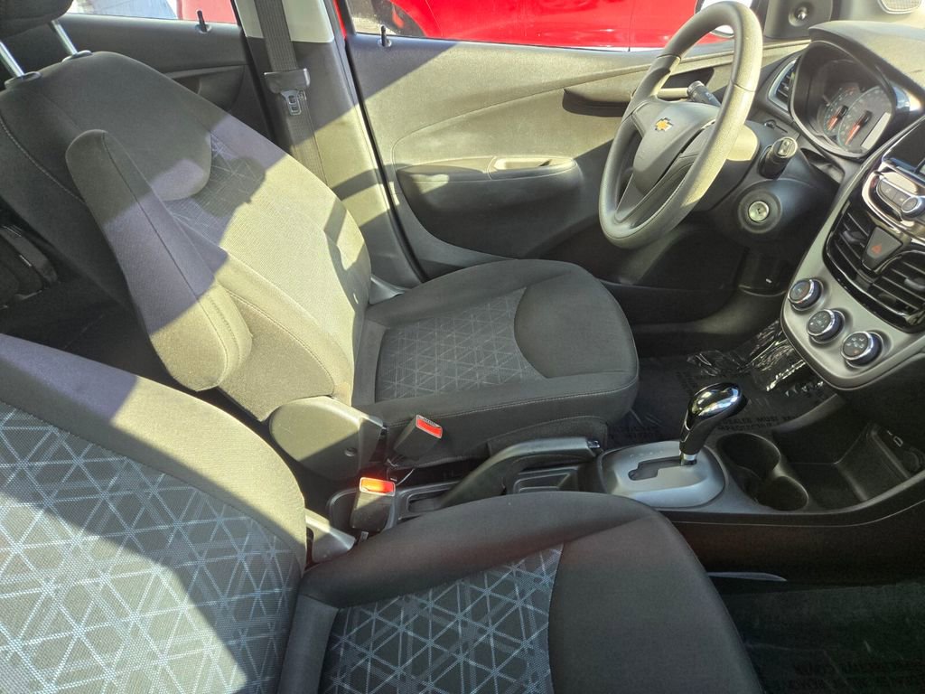 2019 Chevrolet Spark LS photo 4