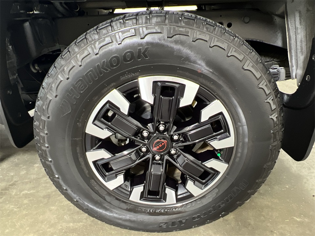 2023 Nissan Frontier PRO-4X photo 17