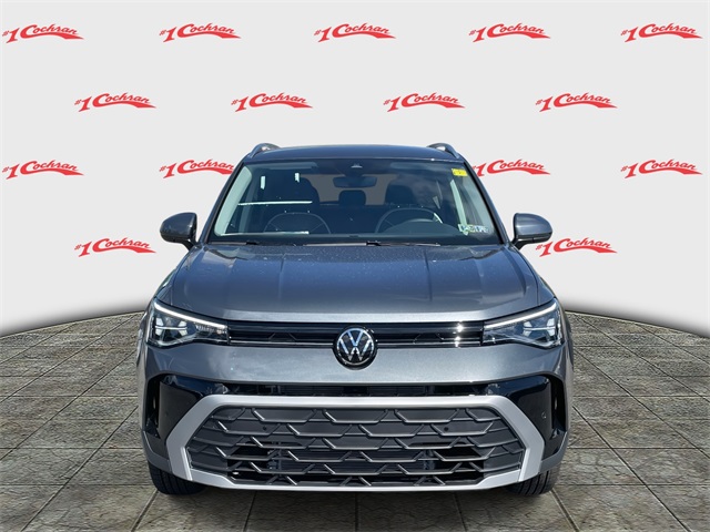 2025 Volkswagen Taos SE photo 8