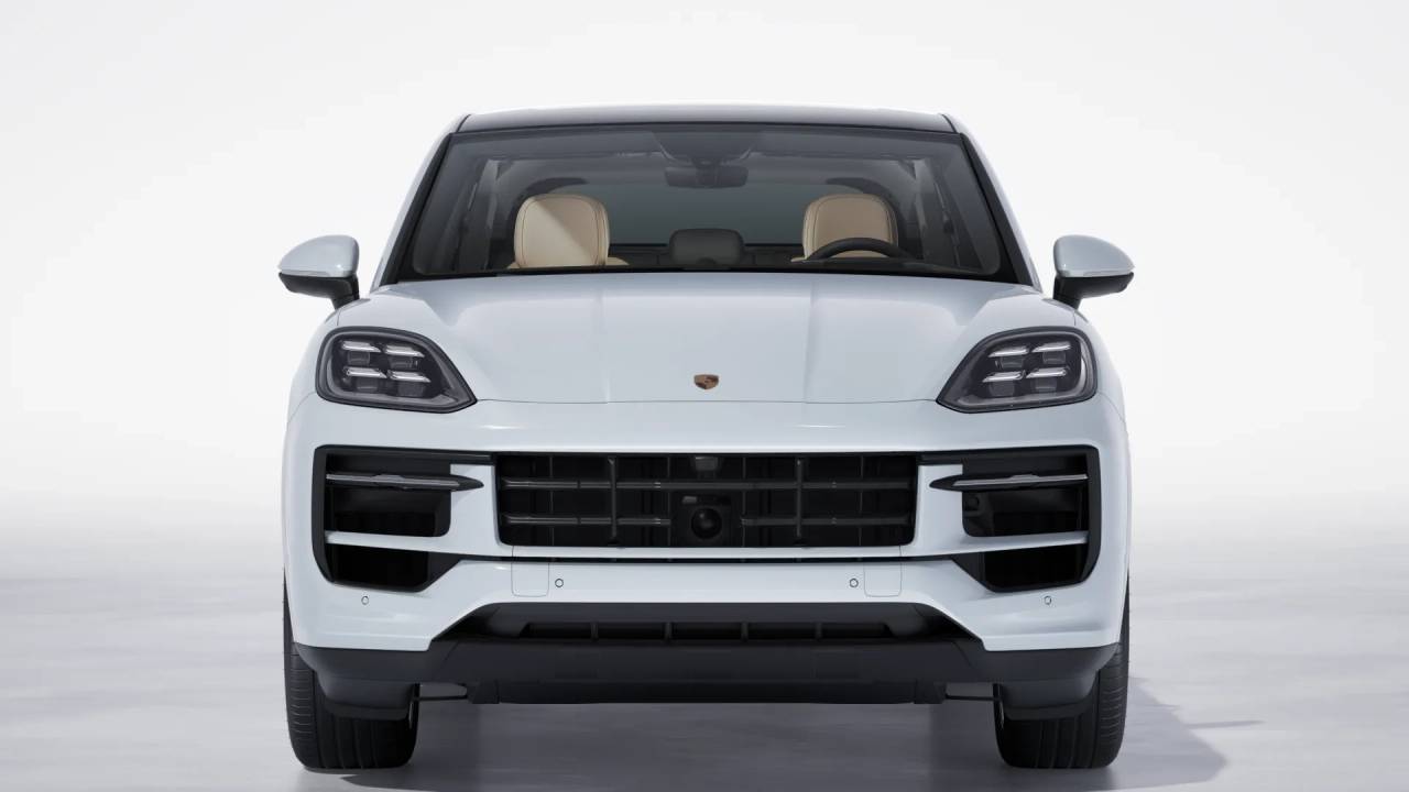 2026 Porsche Cayenne Coupe photo 8