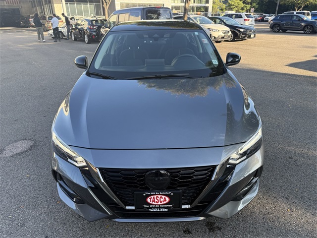 2022 Nissan Sentra SR photo 2