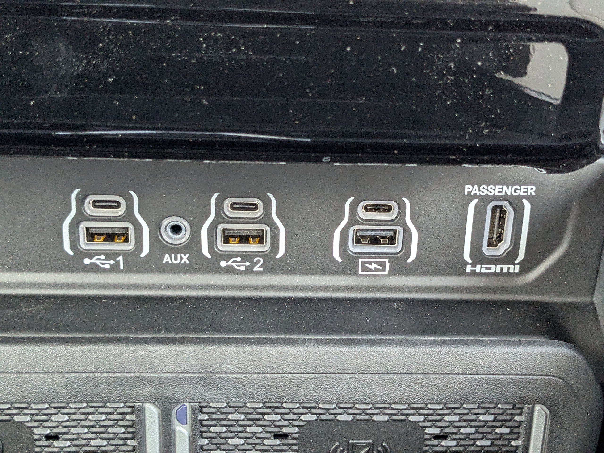 2025 Ram 1500 Laramie photo 17