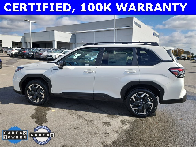 2025 Subaru Forester Premium photo 4