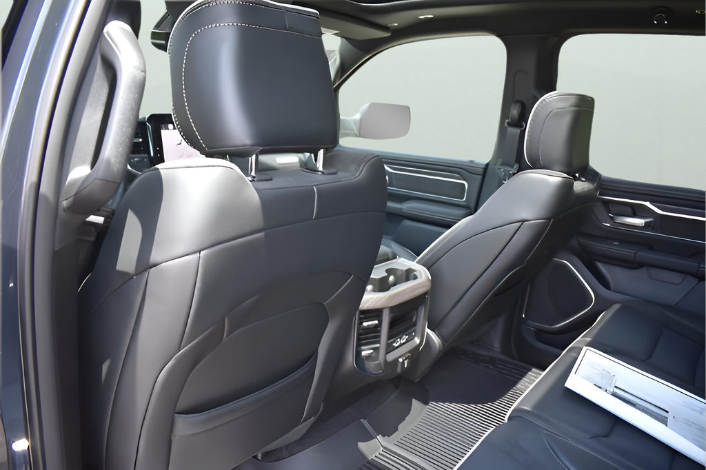 2026 Ram 1500 Laramie photo 12