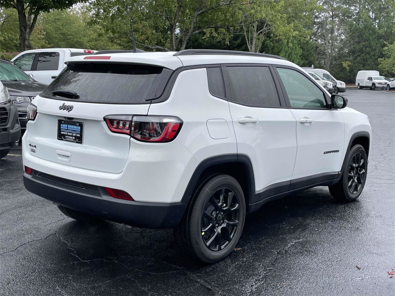 2026 Jeep Compass Latitude photo 2
