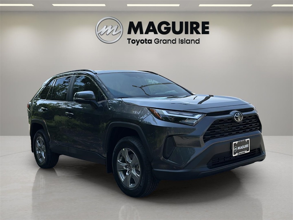 2025 Toyota RAV4 XLE photo 26
