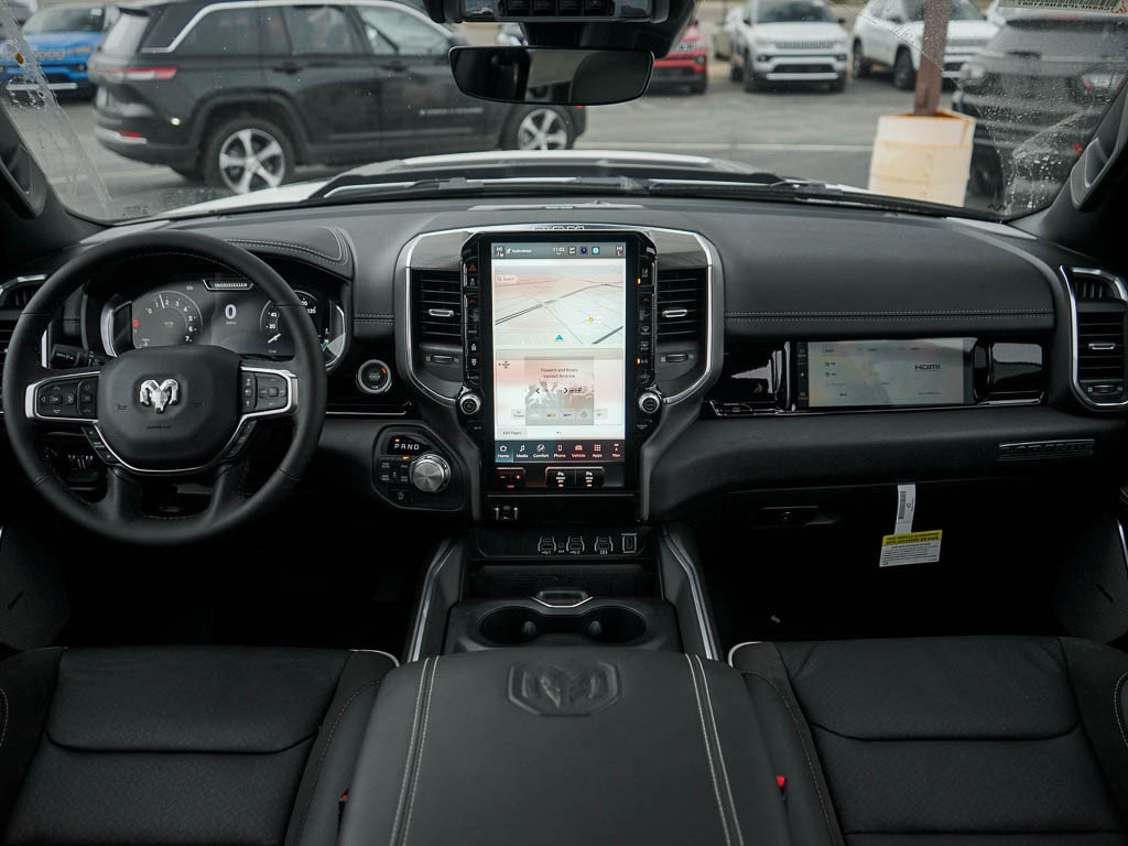 2025 Ram 1500 Laramie photo 8