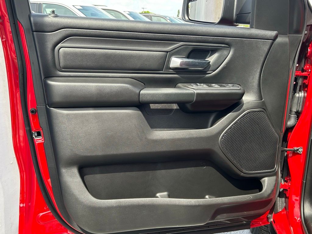 2025 Ram 1500 Tradesman photo 27