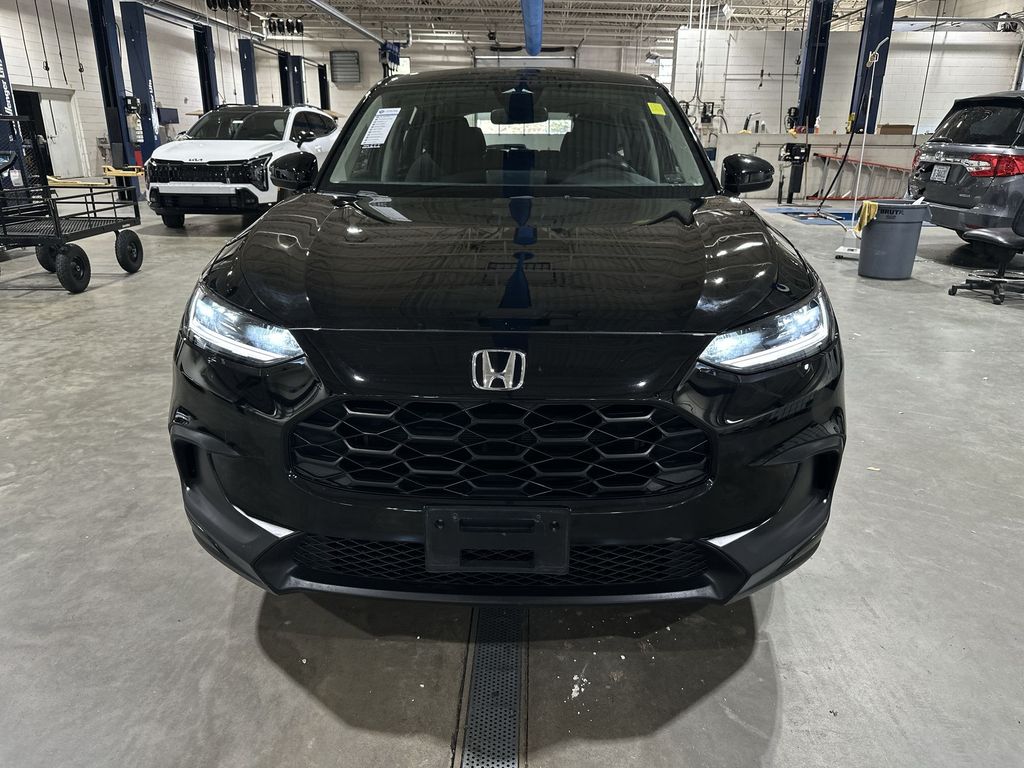 2023 Honda HR-V LX photo 2