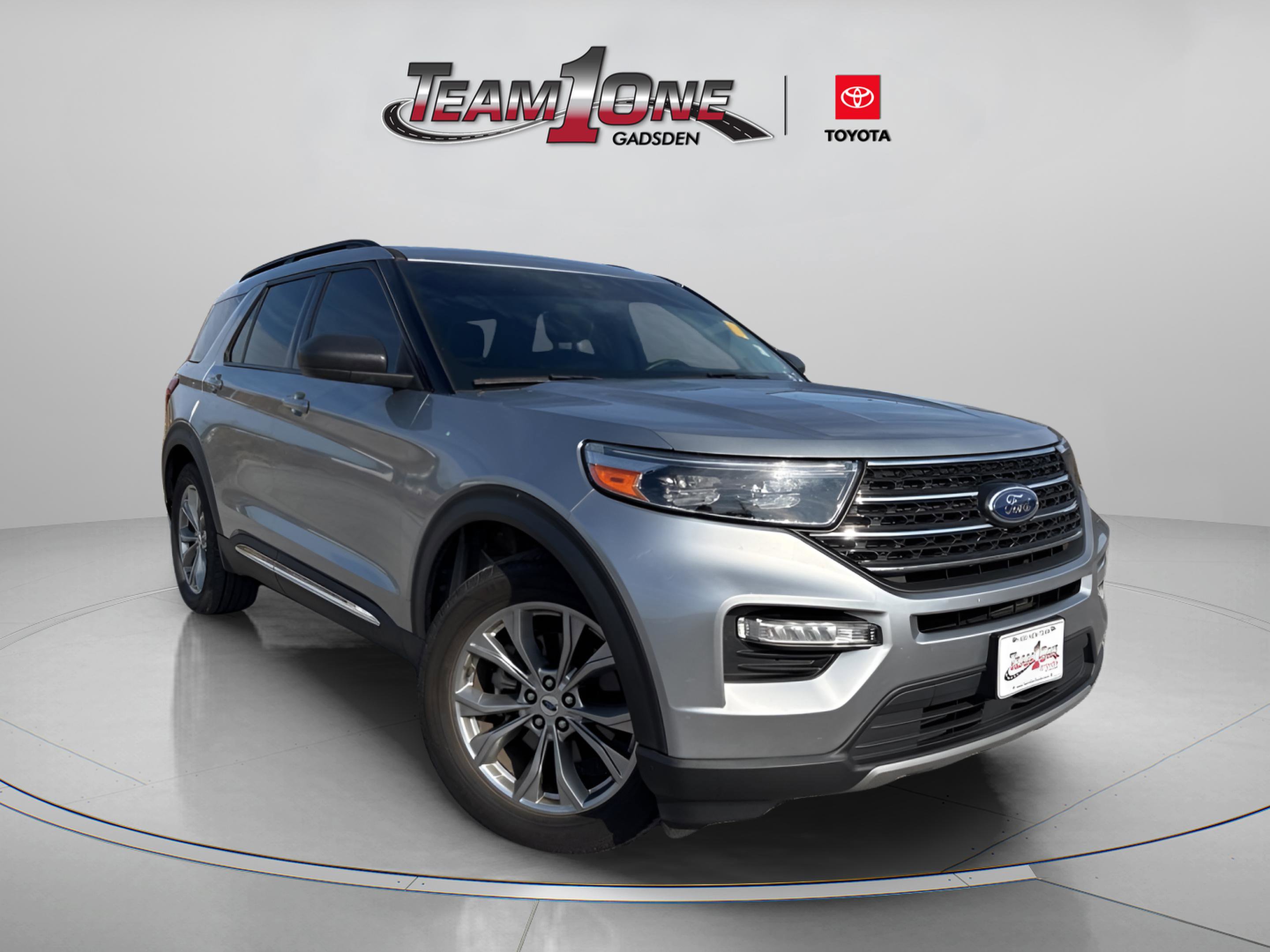 2023 Ford Explorer XLT's photo