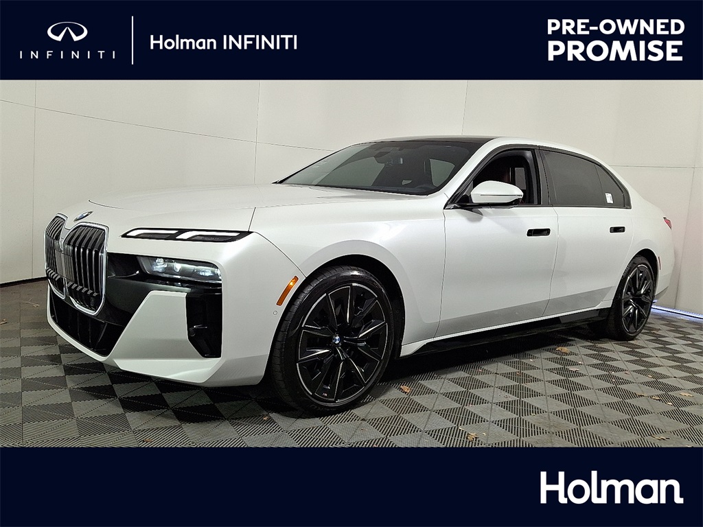 2023 BMW 7 Series 760i's photo