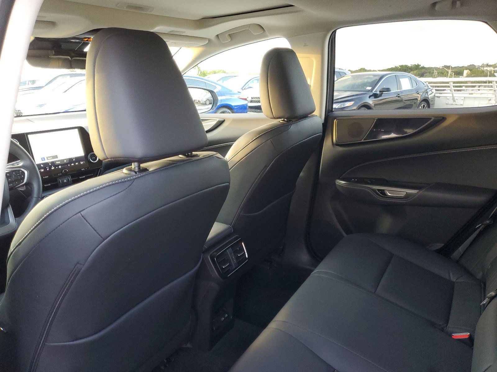 2024 Lexus NX 250 photo 13
