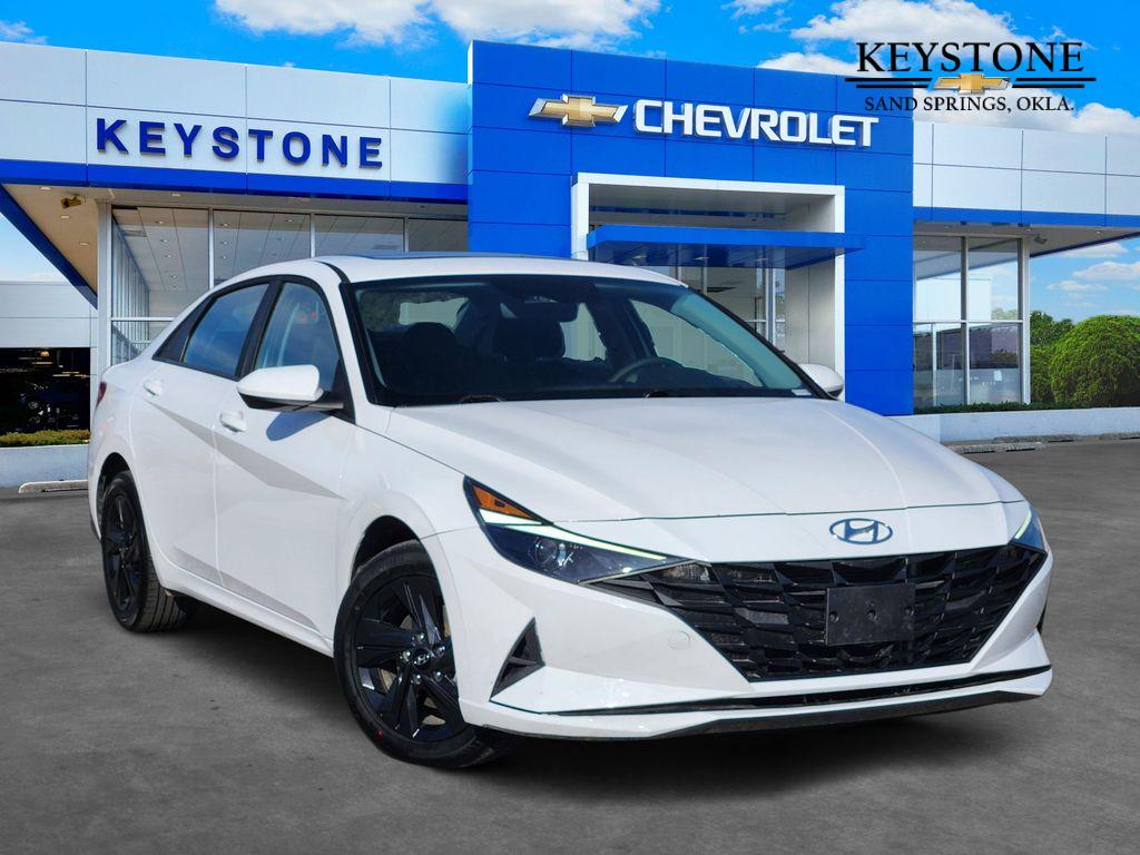 2023 Hyundai Elantra Blue