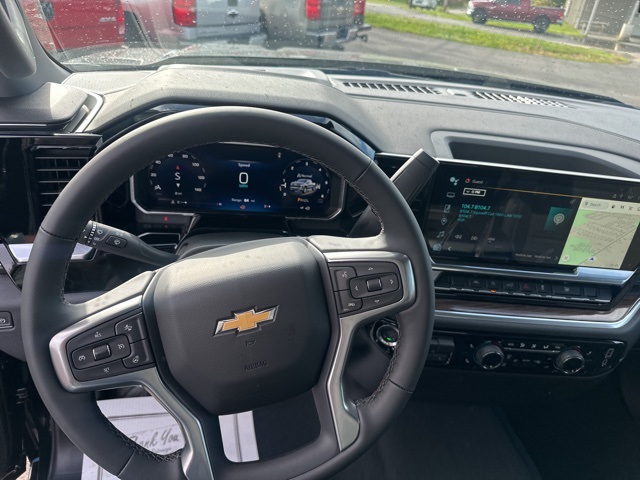 2026 Chevrolet Silverado 1500 LT photo 2