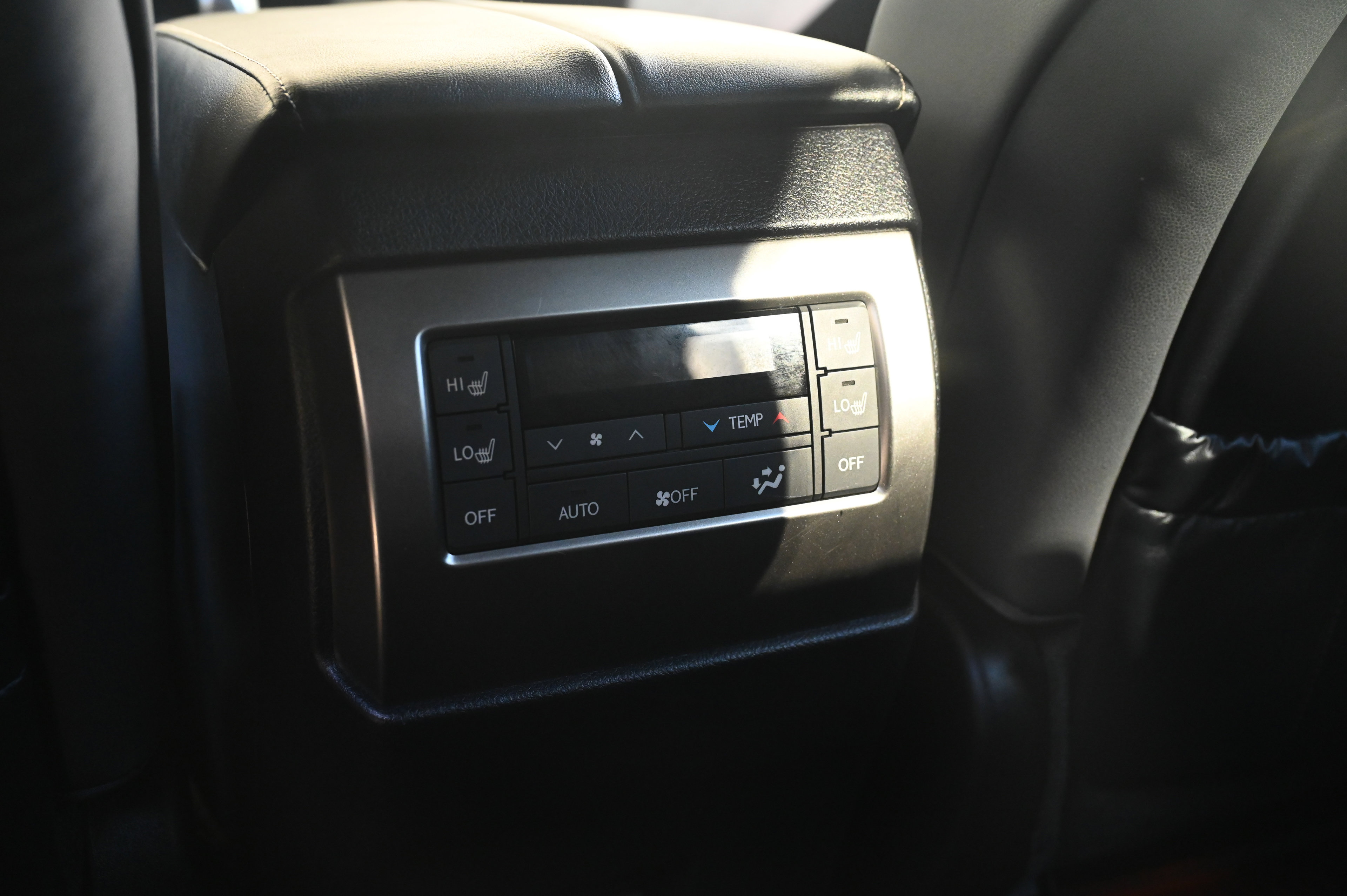 2022 Lexus GX 460 Premium photo 29