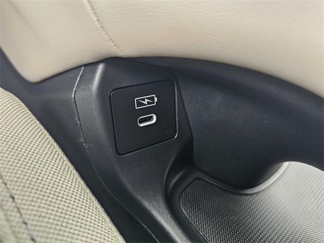 2025 Honda HR-V LX photo 31