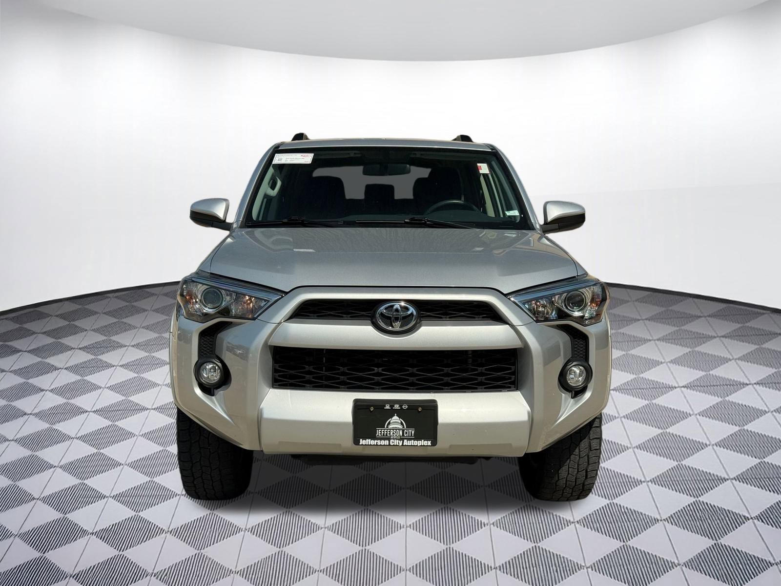 2019 Toyota 4Runner SR5 4WD photo 6