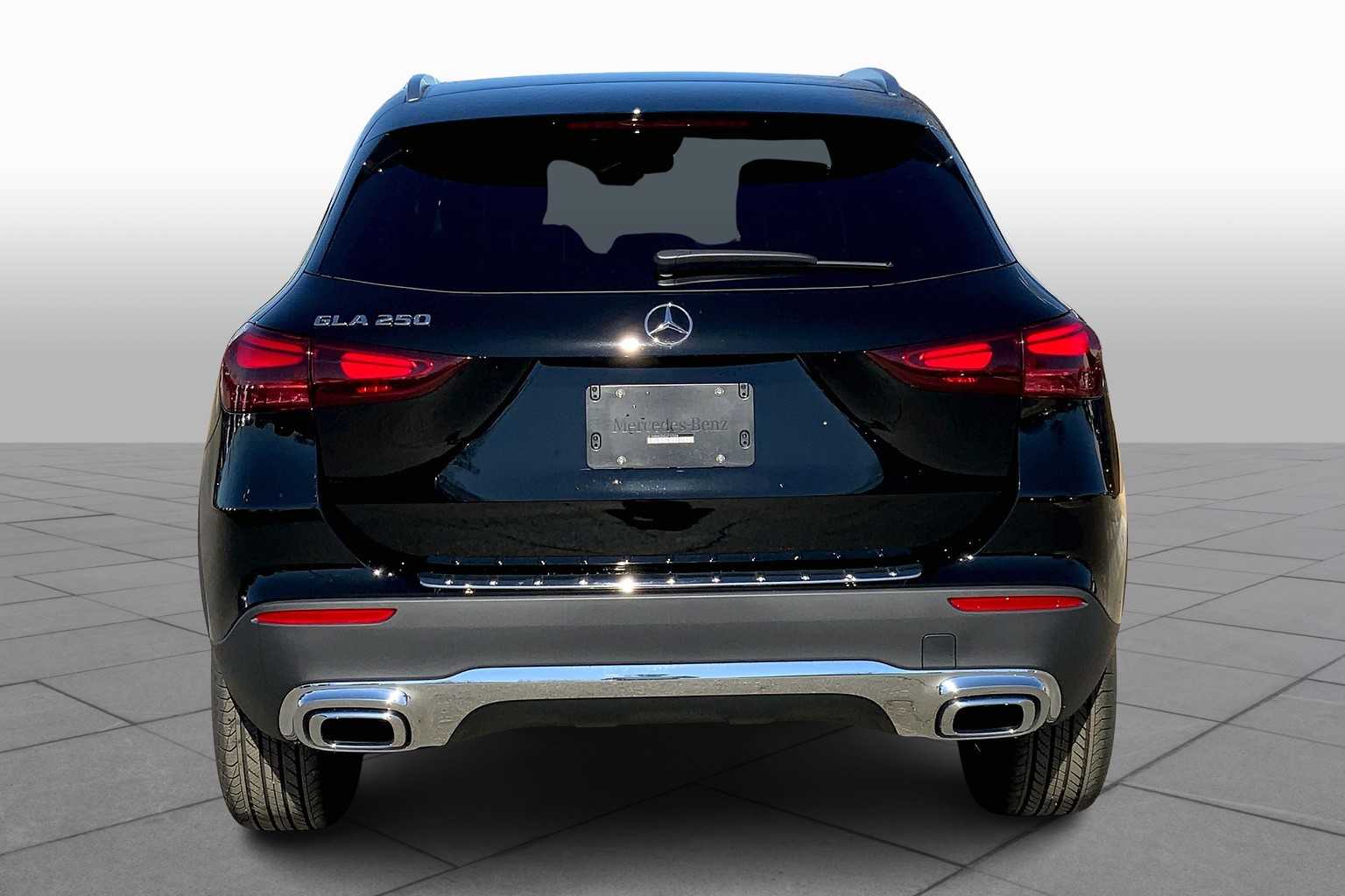 2025 Mercedes Benz GLA 250 photo 5