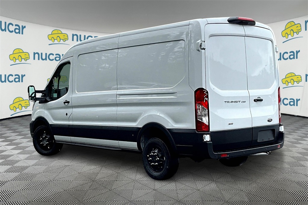 2025 Ford Transit photo 3