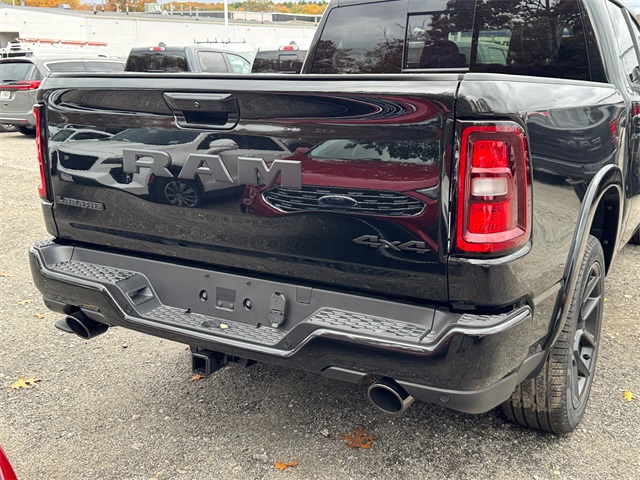 2026 Ram 1500 Laramie photo 3