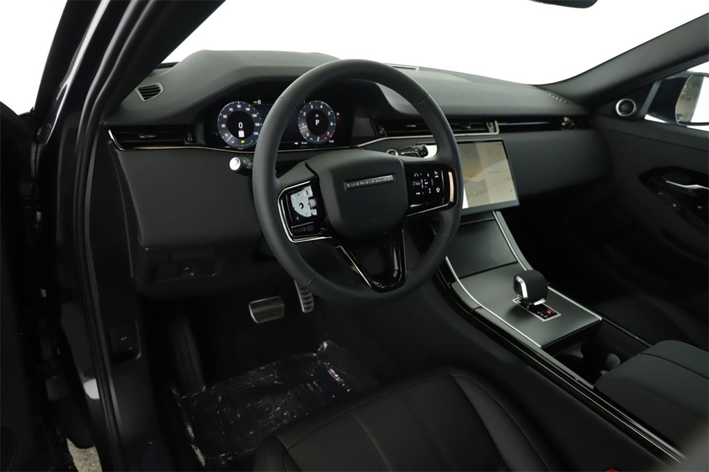 2024 Land Rover Range Rover Evoque Dynamic SE photo 6