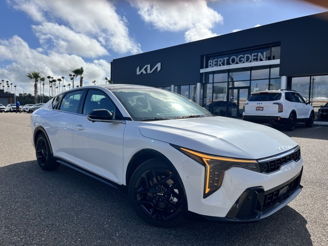 2026 Kia K4 GT-Line Turbo's photo