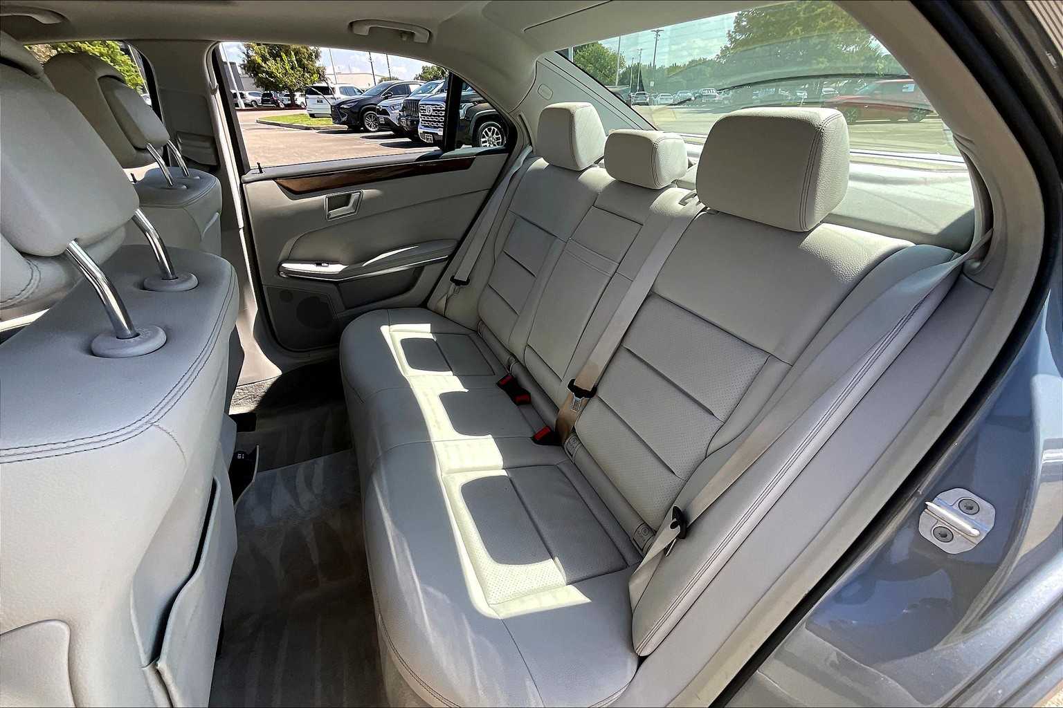 2014 Mercedes Benz E 350 photo 17