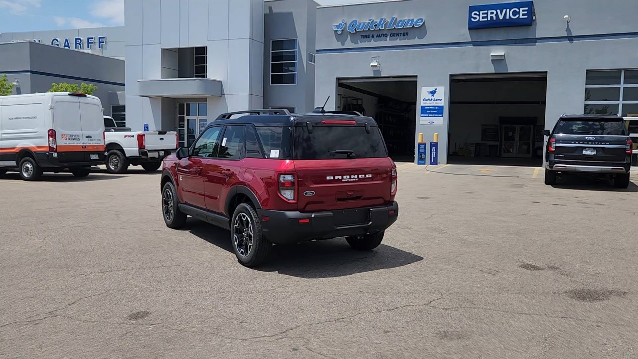 2025 Ford Bronco Sport Outer Banks photo 3