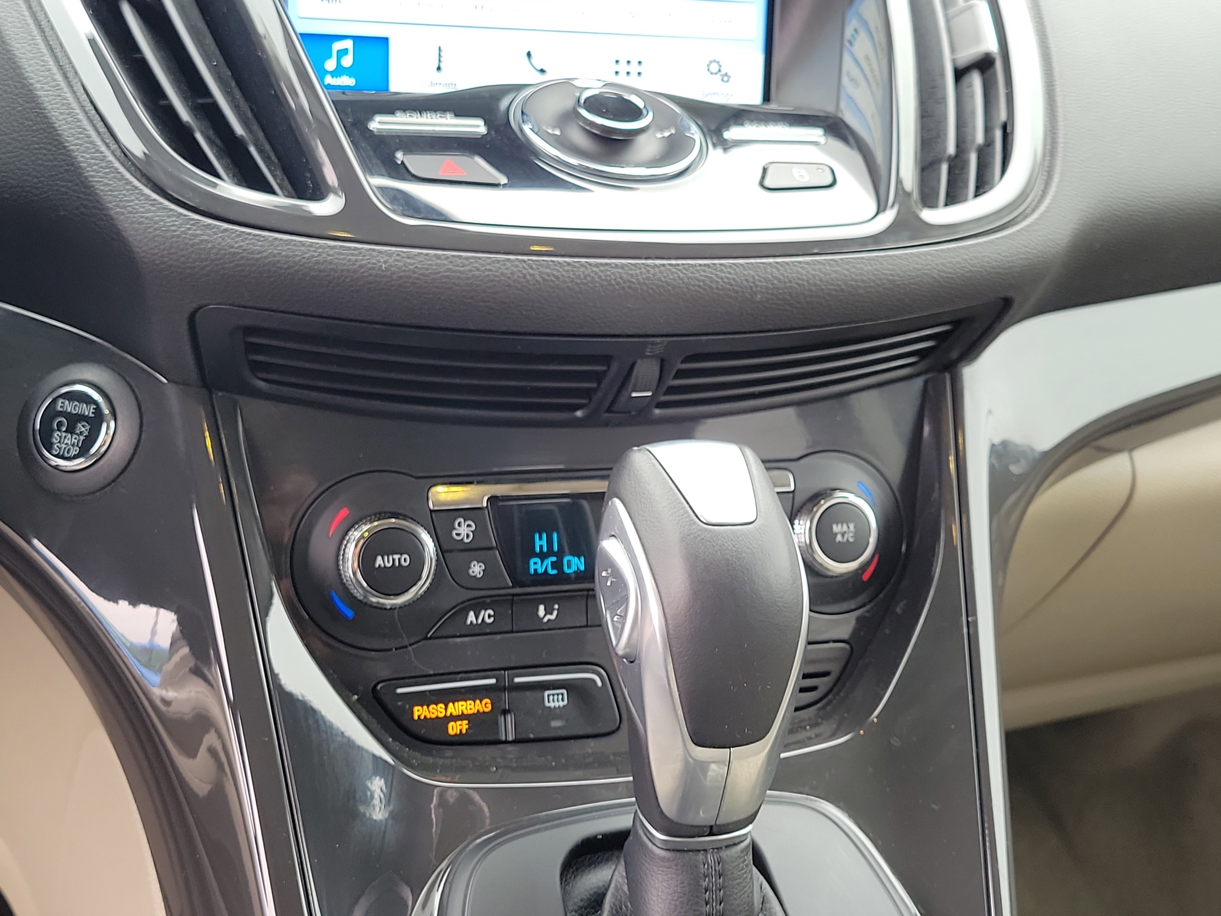 2016 Ford Escape Titanium photo 4