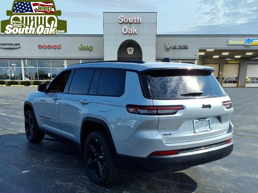 2025 Jeep Grand Cherokee Altitude X photo 3